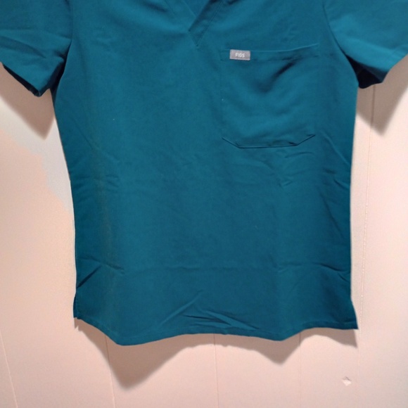 Figs Teal Women's Top - Picture 5 of 6